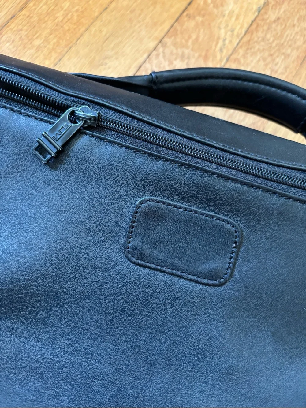 Tumi Leather Messenger Bag Briefcase